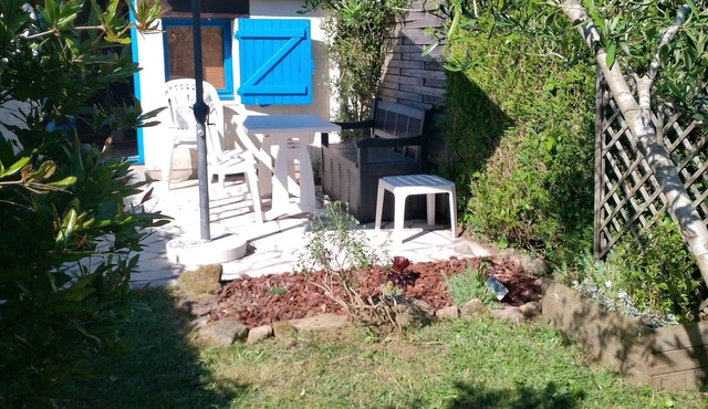 Detached fisherman's cottage on the waterfront