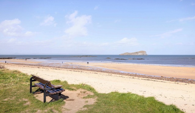 Detached House with Sea Views & Parking