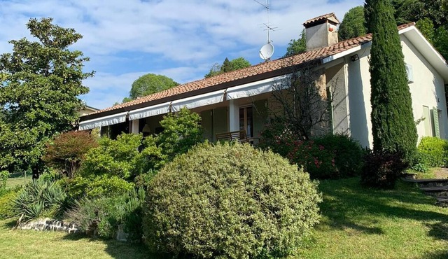 Detached house with a large terrace and garden for your vacation in the Colli Euganei