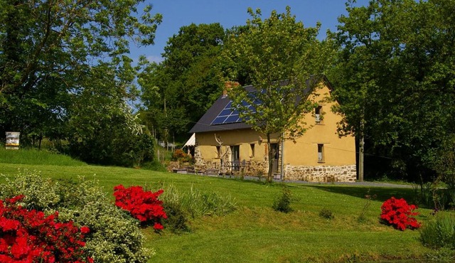 Detached house with terrace, pellet stove and peaceful garden.
