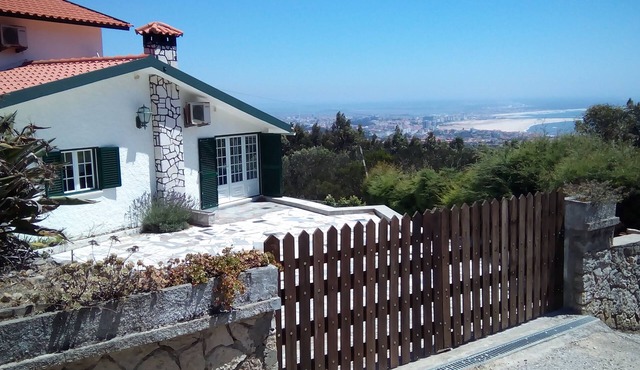 Detached rustic house with stunning views and relaxing surroundings