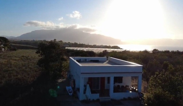 Detached villa less than 1Km from the beach of Balestrate