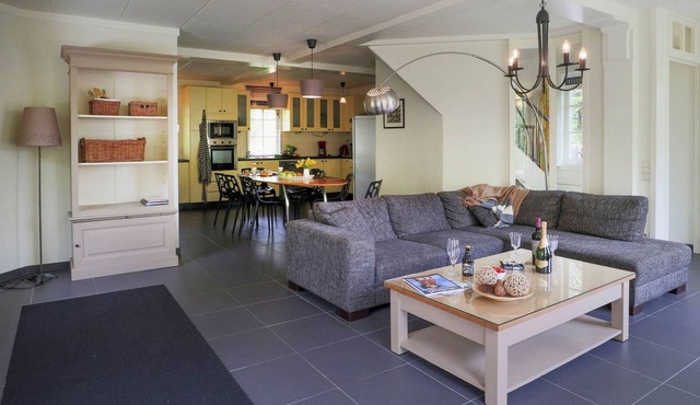 Detached villa with a large garden and terrace right in the Ardennes