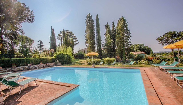 Detached villa with private pool and fenced garden 30km from Orvieto/Spoleto