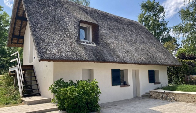 Deux Chambres Dans une Charmante Chaumière/tennis/piscine