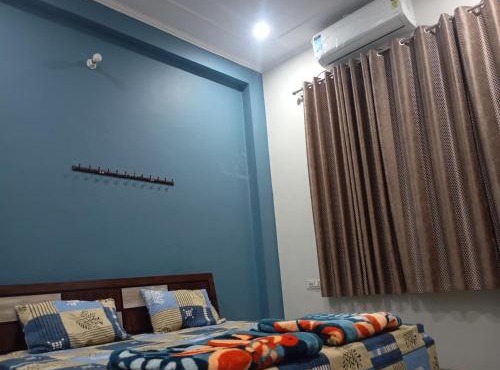 DEV PALACE Hotel & Hostel