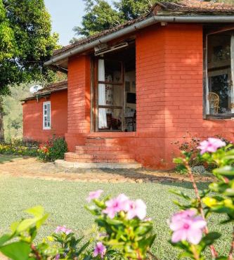 DEVASHOLA HOMESTAY
