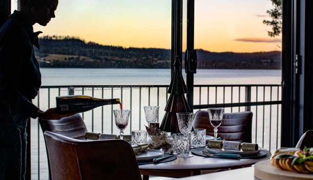 Deviot Boat House - romantic, absolute waterfront