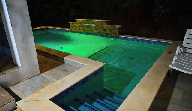 Diamond Cut Villa & Suites