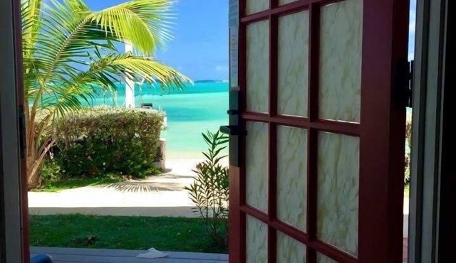 Diamond Palm on Great Exuma 1 bed 2 bath Villa right on the beach!