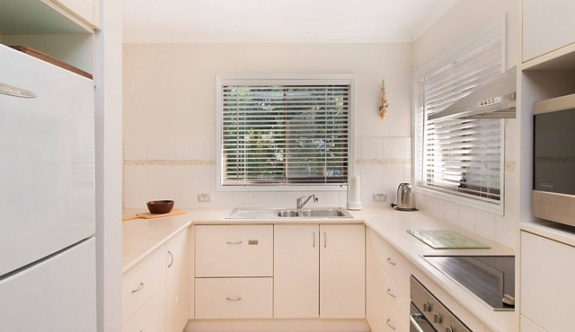 Diamond Place 4 - Absolute Beachfront Tugun - Min. 3 Night Stays!