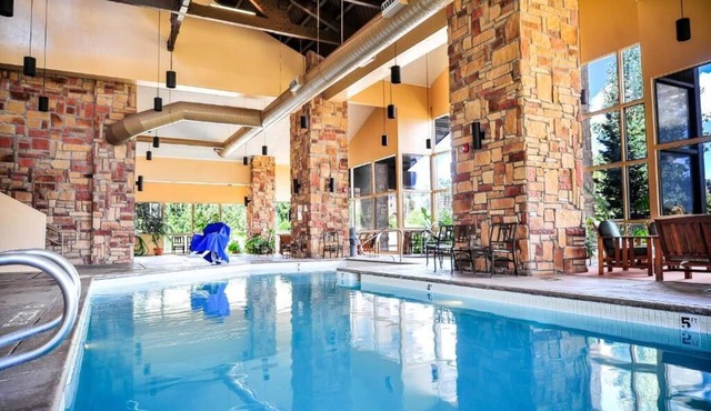 Diamond Resorts Cedar Breaks Lodge & Spa - Studio Accessible Roll-in Shower