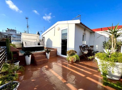 Diamond Rooftop & private terrace sea views