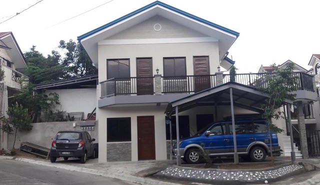 Diaz Residence