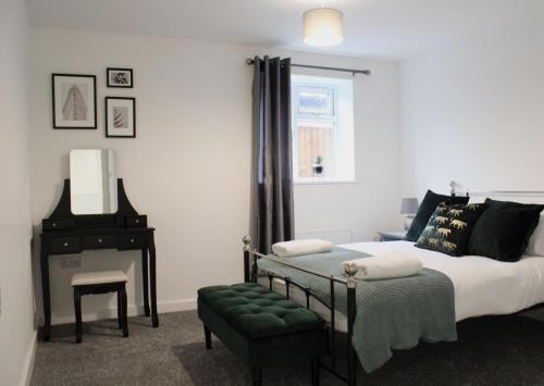 Didcot - Private Flat with Garden & Parking 08