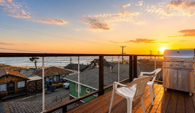 Dillon Beach 5-Star Retreat! Dog OK~Walk to Beach~WiFi– The Lookout