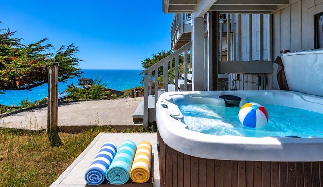 Dillon Beach Retreat! Fun Game Room! Drop Anchor! HtTb~PupOK-Whale Watch