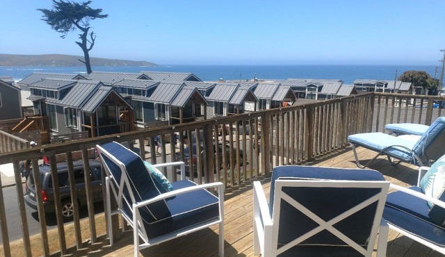Dillon Beach Surf Cottage With 180 Degree Views Of The Pacific And Pt. Reyes