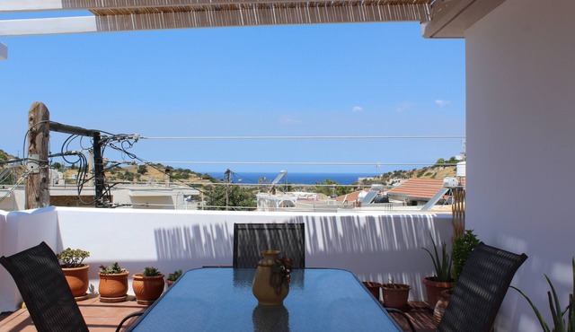 Dimokritos Apartment Pitsidia