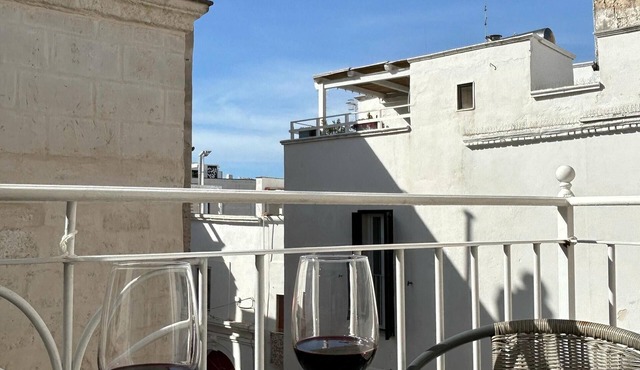 DIMORA ERIDE 2 Deluxe Apartment in Old Town with Balcony & Panoramic Terrace