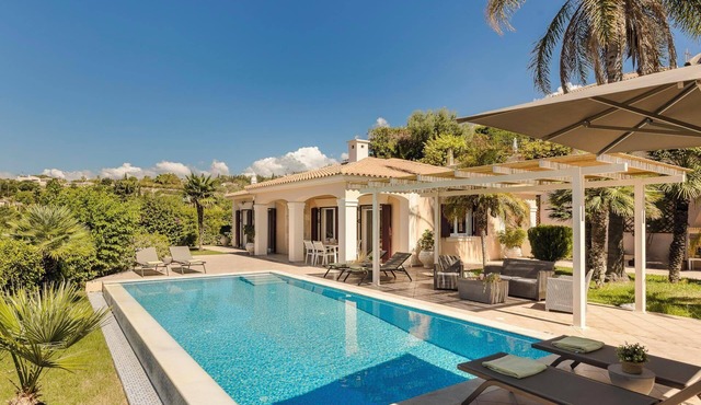 Dina - Three Bedroom Villa, Sleeps 6