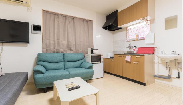 Direct Access to Umeda Private Stay for 3 Guests
