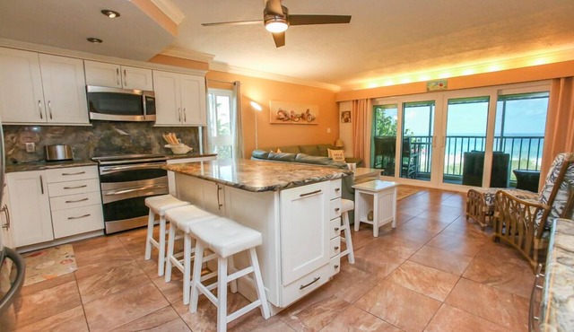 Direct Beachfront Gulf with Amazing Views