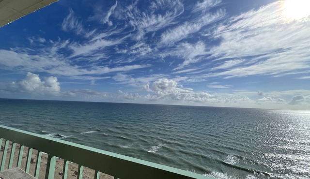 DIRECT BEACHFRONT Views from the 15TH FLOOR! Listen to Ocean Waves! WOW!