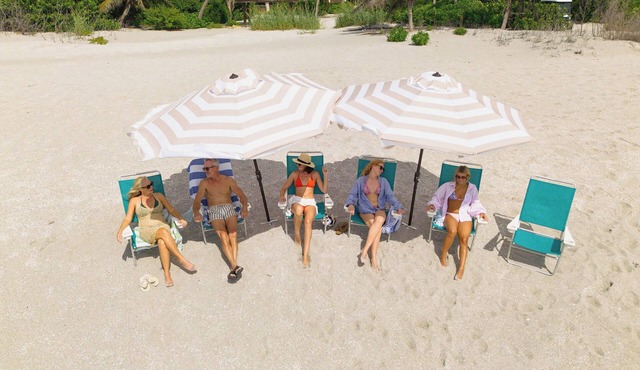 Direct Beachfront Villa Sea Palms Estate Captiva - SUMMER weeks still available!