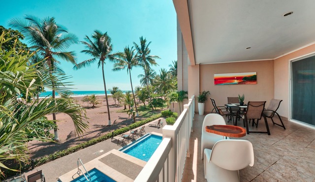 Direct Ocean front "The Palms" Ocean Club Resort-2 Bed