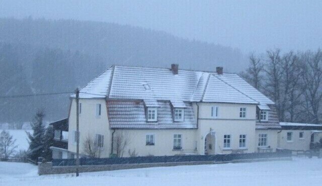 * Directly on the river with a mountain view in the ROTHAARGEBIRGE in the SAUERLAND near WINTERBERG*.