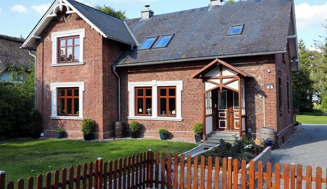 Direkt am Deich Großes Haus für 2 Familien, Haustiere, Wallbox, 2900qm Grundstk