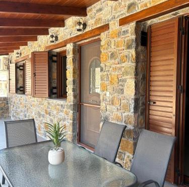 Dirfys House
