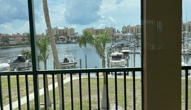 Discounted for summer amd fall! Now thru November 3 br marina front comdo.