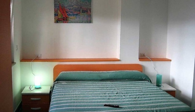 Discover CIlento - Mandarin - Room with bathroom - sleeps 3