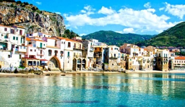 Discover Coastal Elegance Sea View Villa with Pvt Pool in Picturesque Mondello
