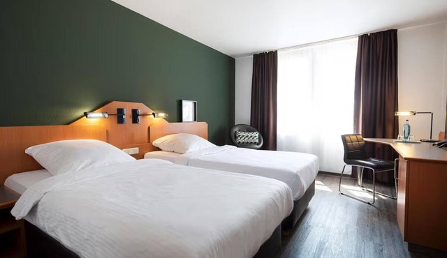 Discover History with a Comfortable Stay in Central Heppenheim | Pet-Friendly
