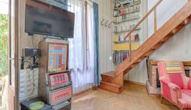 Discover Les Bamboos de Malakoff, a whole house on the outskirts of Paris