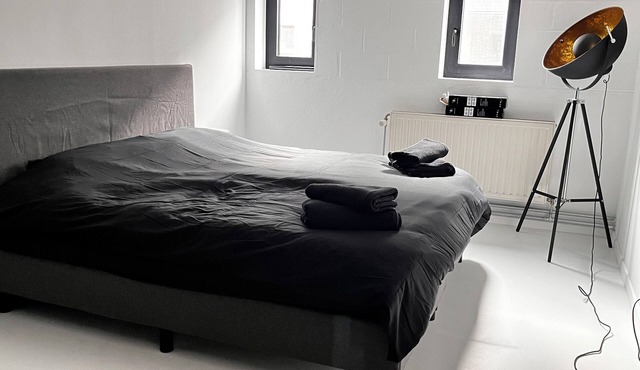 Discover our unique design loft in downtown Mons