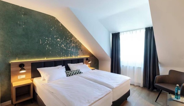 Discover Schwetzingen | Stylish Room Close to Palace Gardens | Pets Allowed