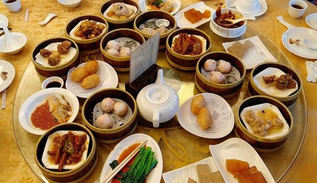 Discovery more Guangzhou evening foodie tour with locals
