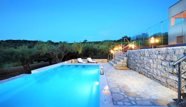 disCrete Villa Lappa