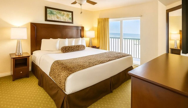 Dive Into Your Dream Vacation! Free Parking, Onsite Pool, Beach Access