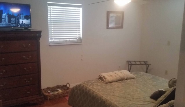 Diver's Den, a diver's dream cottage, only 2 miles to the best diving north FL