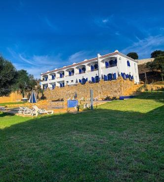 Dmina House