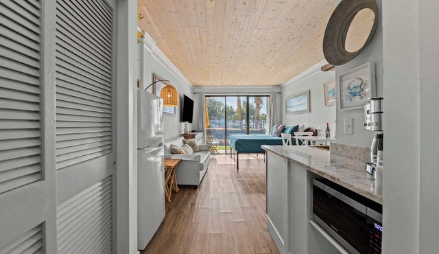 Dockside Dream-Waterfront-Boat Slip-Downtown