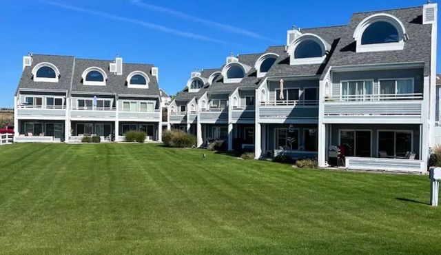 Dockside Waterfront Condo