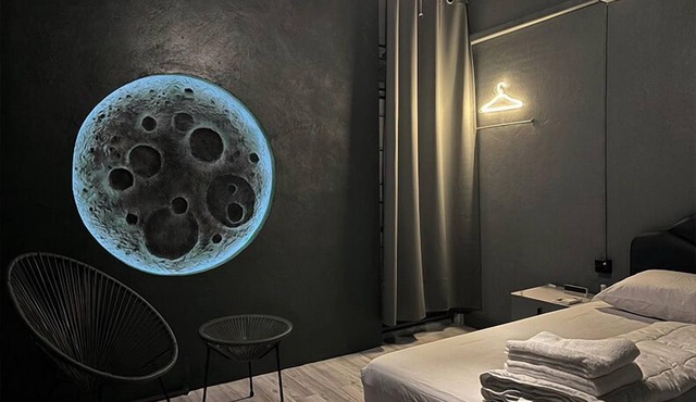 Doctor Alien Hostel