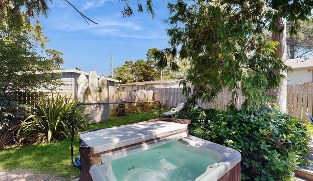Dog Friendly Oregon Coast Getaway with Private Hot Tub