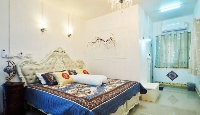 DoiSamoeDao Hostel
